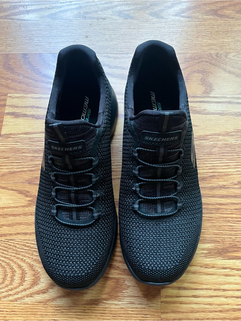 Sketchers Slip On Memory Foam Sneakers - Picture 2 of 6